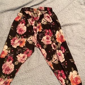 Loralette black rose leggings.